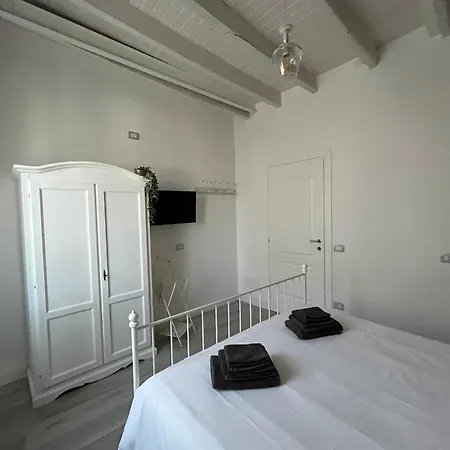 Casa Di Ringhiera Old Milan