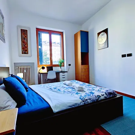 Luxury In Piazza 5 Giornate Apartamento *