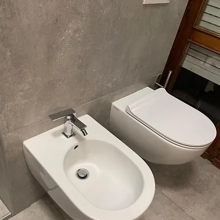 Bilocale Zona Navigli *