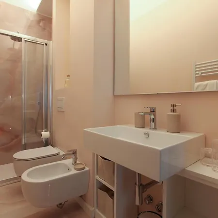 Duomo Dream Brothers Gabriel 밀라노