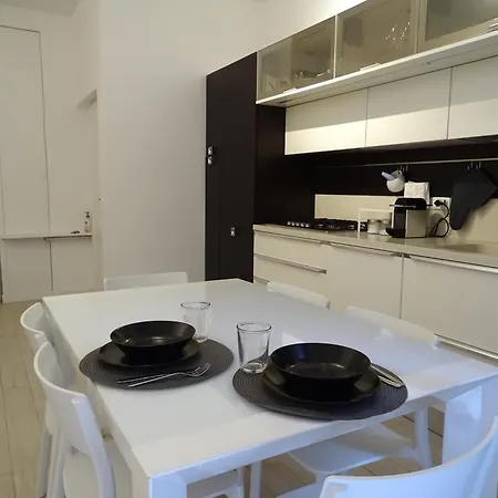 Design & Fashion District Apartment Milan