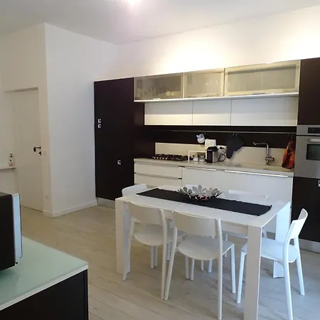 Apartment Design & Fashion District Milan