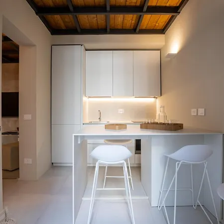 Via Cerva Luxury * Milan