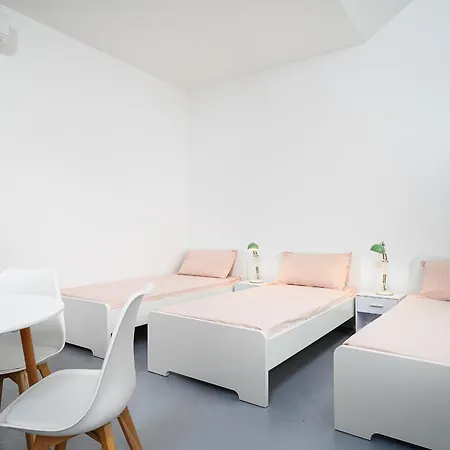 Penzion Classbnb - 2 In Zona Stazione Milán