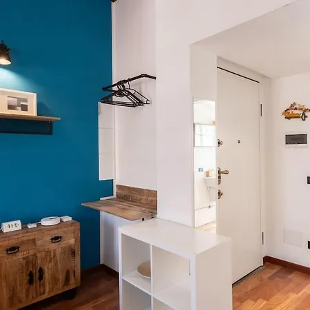 Appartement 10 Minuti Metro Stazione - Attico Moderno
