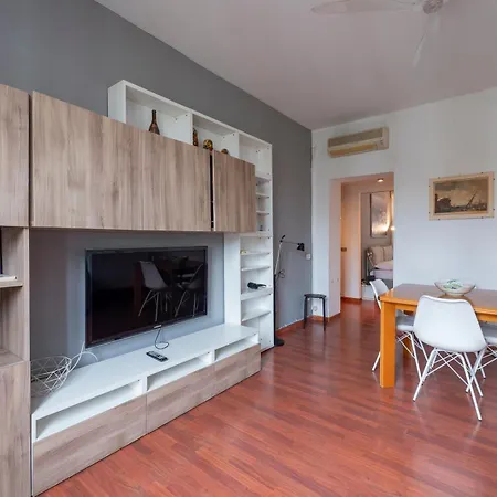 Apartman Youhosty - Panfilo Castaldi 26 *