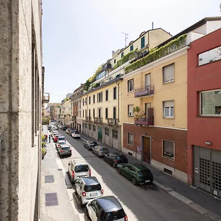 Moderno Bilocale In Zona Monumentale Appartement