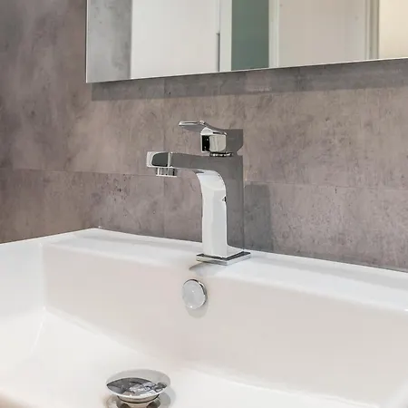 Twin - Cozy Chic In Santa Sofia Mm4 Milaan