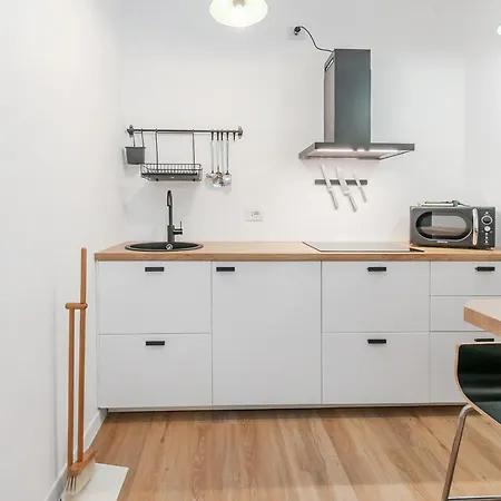 Twin - Cozy Chic In Santa Sofia Mm4 Milaan