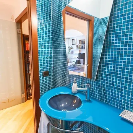 Ampia Oasi A Porta Venezia: Casa In Centro Daire *