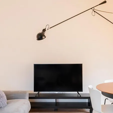 Beautiful In - Duomo 15 Minutes Milán