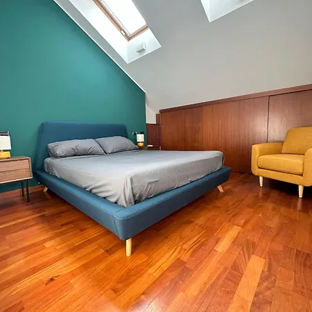 Daire Con 2 Da Letto Navigli + Parcheggio Per 2 Auto