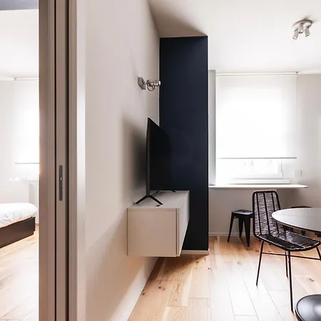 Youhosty - Perego 7 Dx Mailand