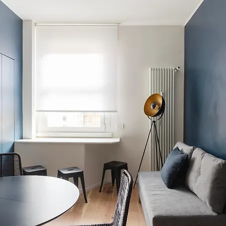 Youhosty - Perego 7 Dx Mailand