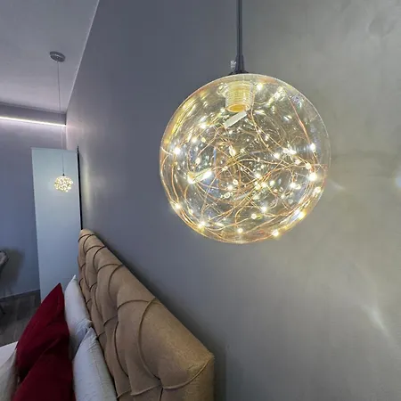 Meg Glamour Vicino I Navigli Milan