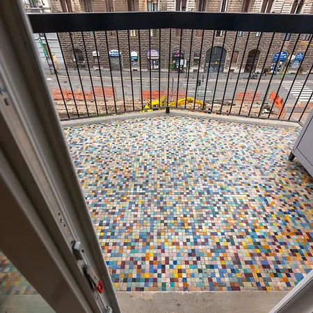 Audrey Flat - Stazione Centrale شقة