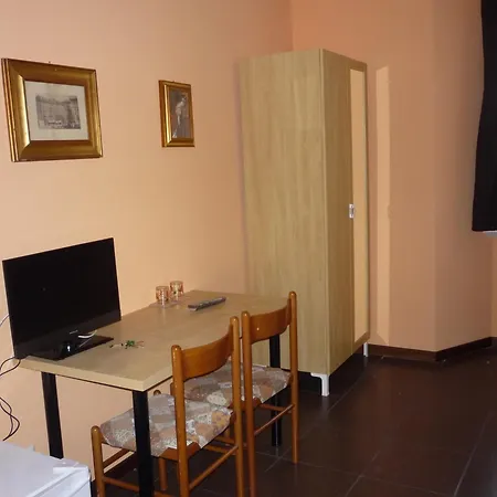 Πανσιόν Andronaco *