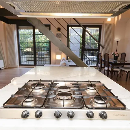 Vivimihome Loft Su Due Livelli Con Terrazzo Milano