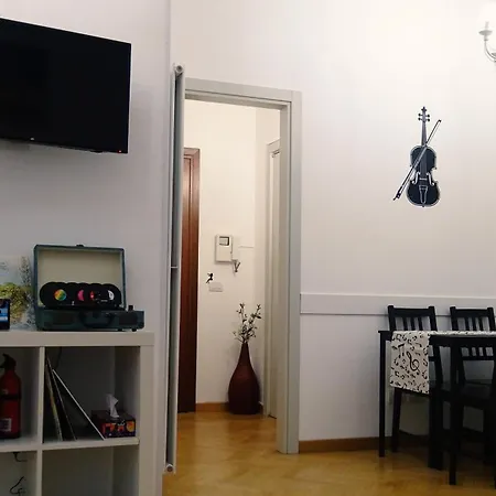 Music House - Metro M4 - Linate - Citta Studi