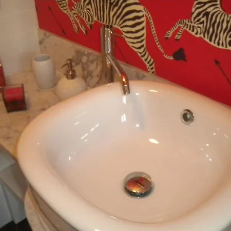 Zebra Rosso 아파트 밀라노