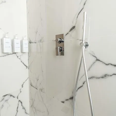 Moscova Luxury New Milan