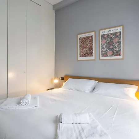 Appartement - 10 Minutes To Duomo And Train Station *