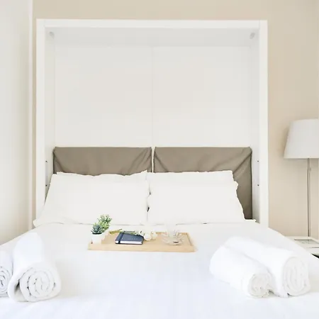 Easylife - - Torriani 22 - Milan