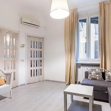 Apartmán 12 Minutes From Duomo - Modern Loft *