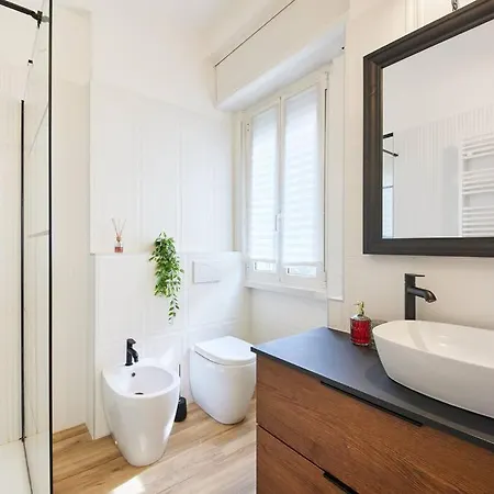 Cozy San Siro Stadium & Escape * Милан