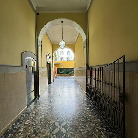 Be Your - Sister's House Mediolan