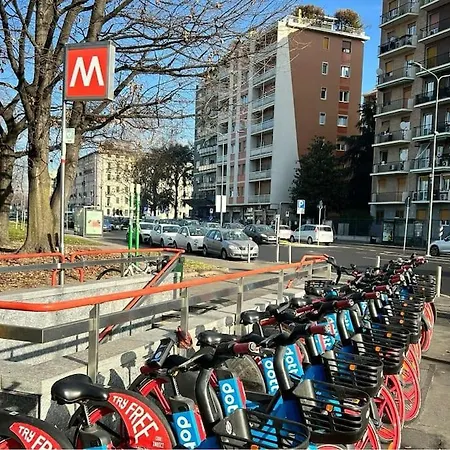 Apartment Primaticcio Metro E Aria Condizionata *