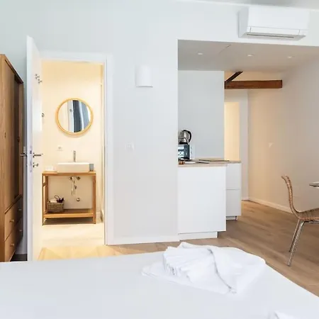 Youhosty - Ticinese 1 Lägenhet *