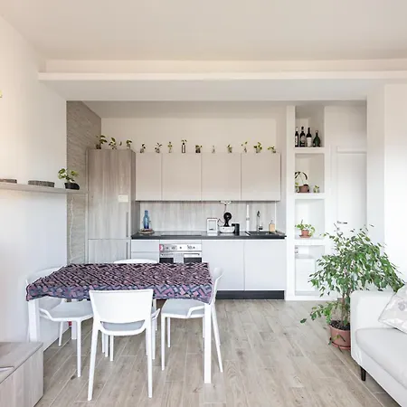 Lägenhet Splendido Trilocale In Bovisa Milano