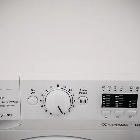 شقة Shortmi Canonica ميلان