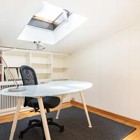 Elegante Bilocale Con Postazione Lavoro San Babila דירה מילאנו