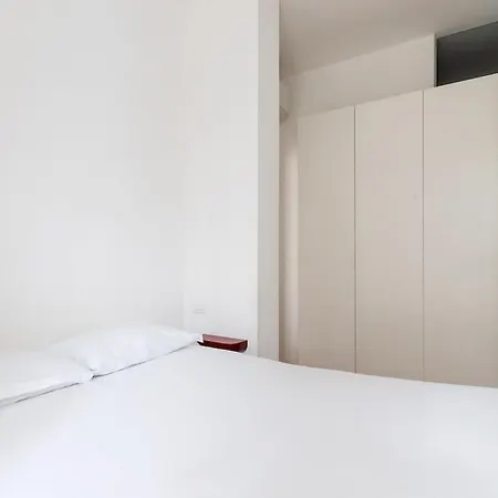 Da Mauro Sui Navigli Bilocale Vista Darsena Milão