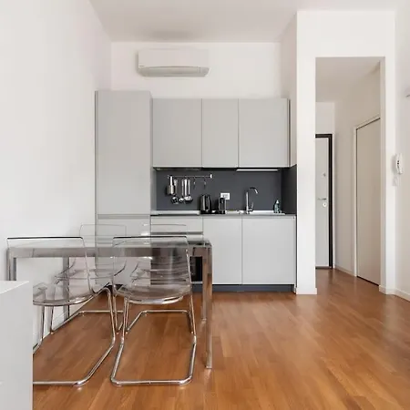 Da Mauro Sui Navigli Bilocale Vista Darsena * Milão