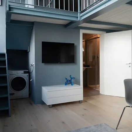 アパート Monviso Design Loft R&r *