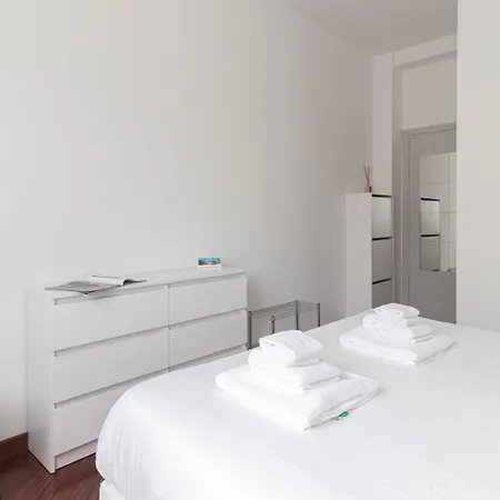 Apartment Italianway - Lorenteggio 30 Milan