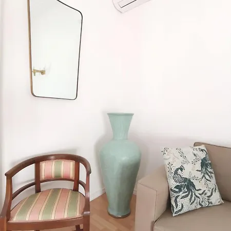 Stilysh Near Metro And Fiera Mico Апартаменты *