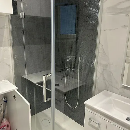 Apartment Station Milan