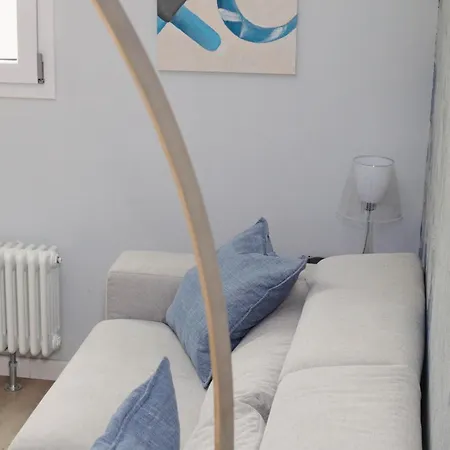 Lägenhet Luce E Stile A San Siro Loft Accogliente E Moderno