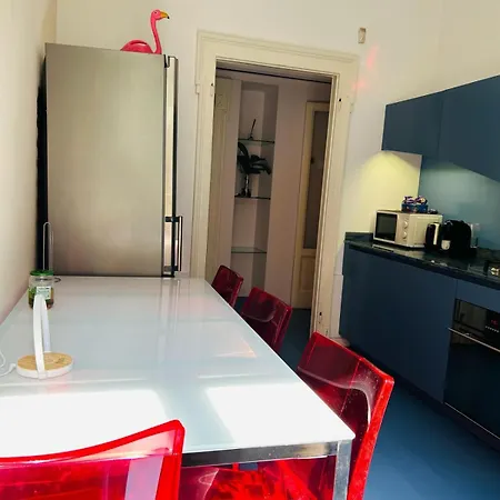 Easy Italy Grand Apartment