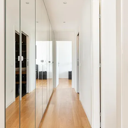 Guesthost - Bright * Milaan