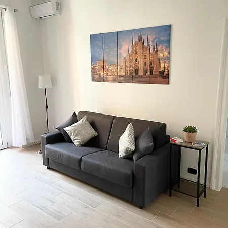 Ampio Bilocale Zona Navigli