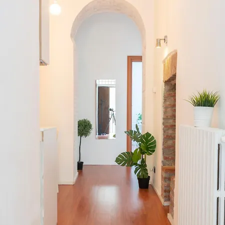 Cozy & Happy Flat In Downtown Apartamento Milán