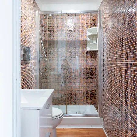 New! Lovely & Friendly In Center A