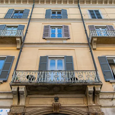 Bright Stylish Loft In The Heart Of Brera *