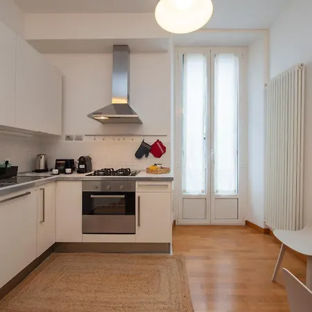 Pollaiuolo 9_bilo Apartment Milan