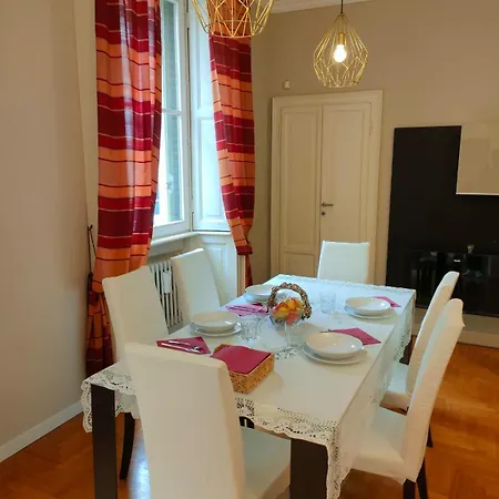 Apartment Esclusive & Elegant Loft, Duomo 10 Minutes